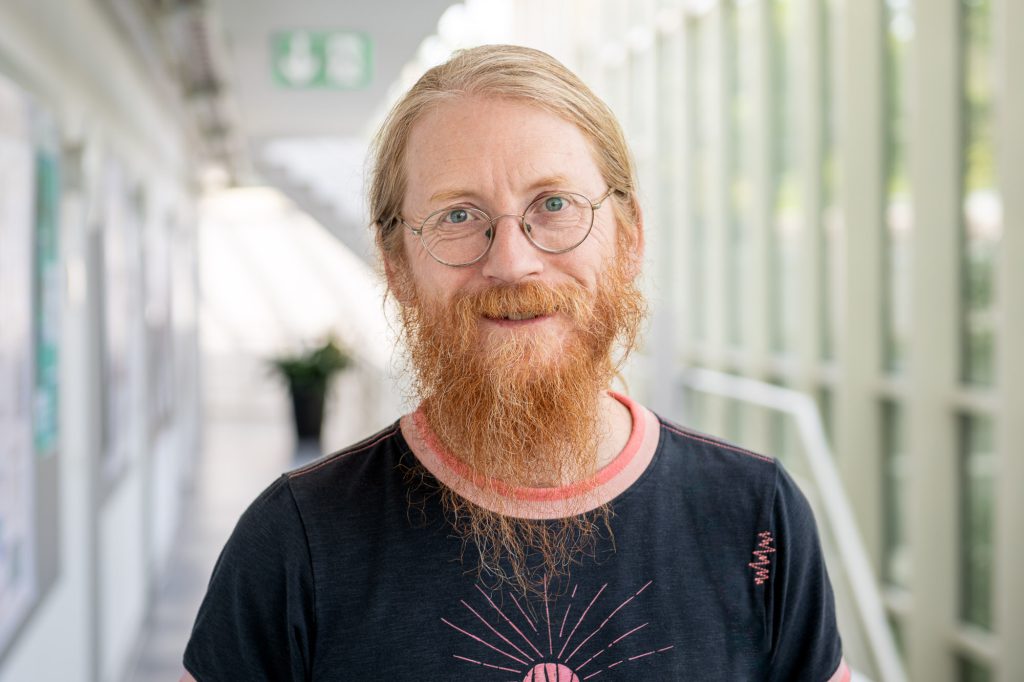 Prof Dr Ivo Ihrke at ZESS [Photo: Jan Söhlke/ZESS, Uni Siegen]