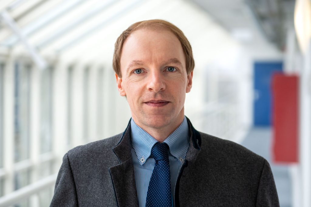 Prof Dr Daniel O'Hagan at Center for Sensor Systems (ZESS), University of Siegen [Photo: Jan Söhlke/ZESS]